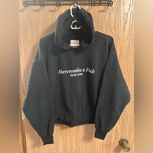 Abercrombie & Fitch cropped hoodie
